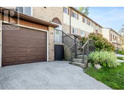 32 - 52 ADELAIDE STREET, Barrie, Ontario