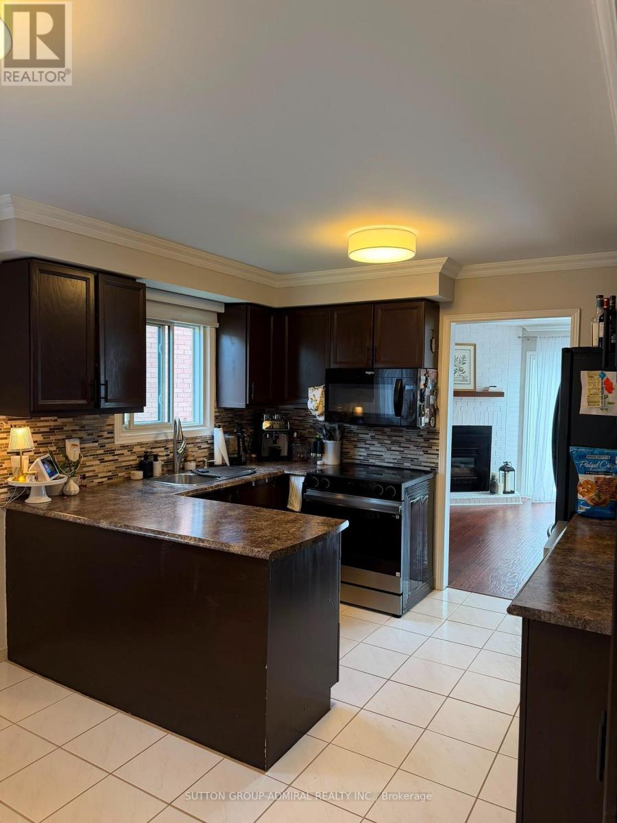 18 Wallace Drive, Barrie (Northwest), Ontario  L4N 7E2 - Photo 17 - S13696226