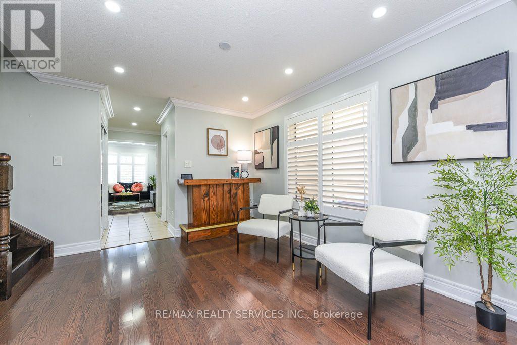 22 Robert Parkinson Drive W, Brampton, Ontario L7A 0Y3 - Photo 10 - W13693704