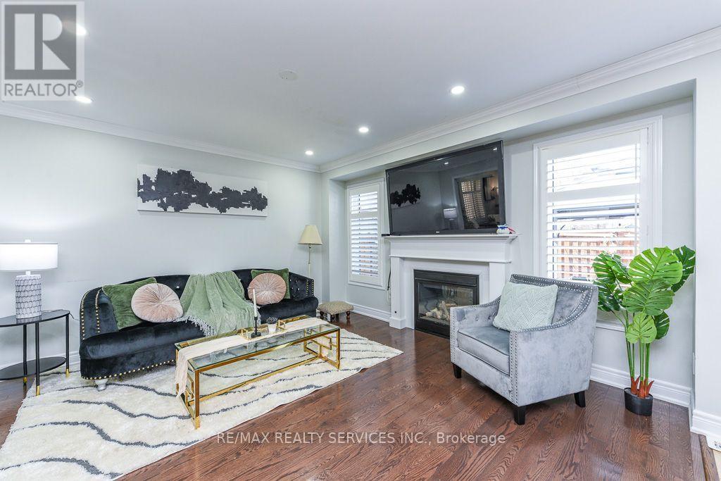 22 Robert Parkinson Drive W, Brampton, Ontario L7A 0Y3 - Photo 15 - W13693704