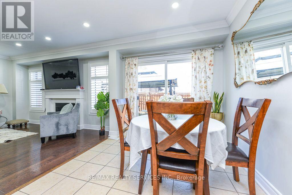 22 Robert Parkinson Drive W, Brampton, Ontario L7A 0Y3 - Photo 16 - W13693704