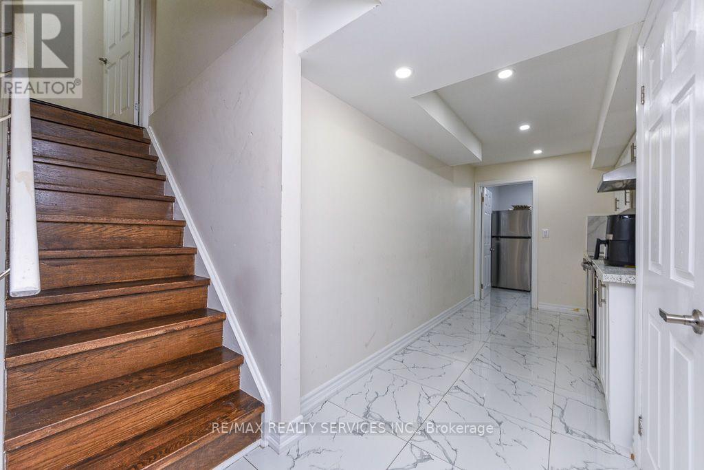 22 Robert Parkinson Drive W, Brampton, Ontario L7A 0Y3 - Photo 26 - W13693704