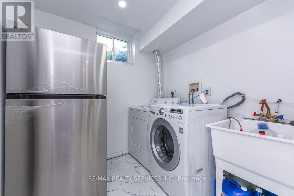 22 Robert Parkinson Drive W, Brampton, Ontario L7A 0Y3 - Photo 41 - W13693704