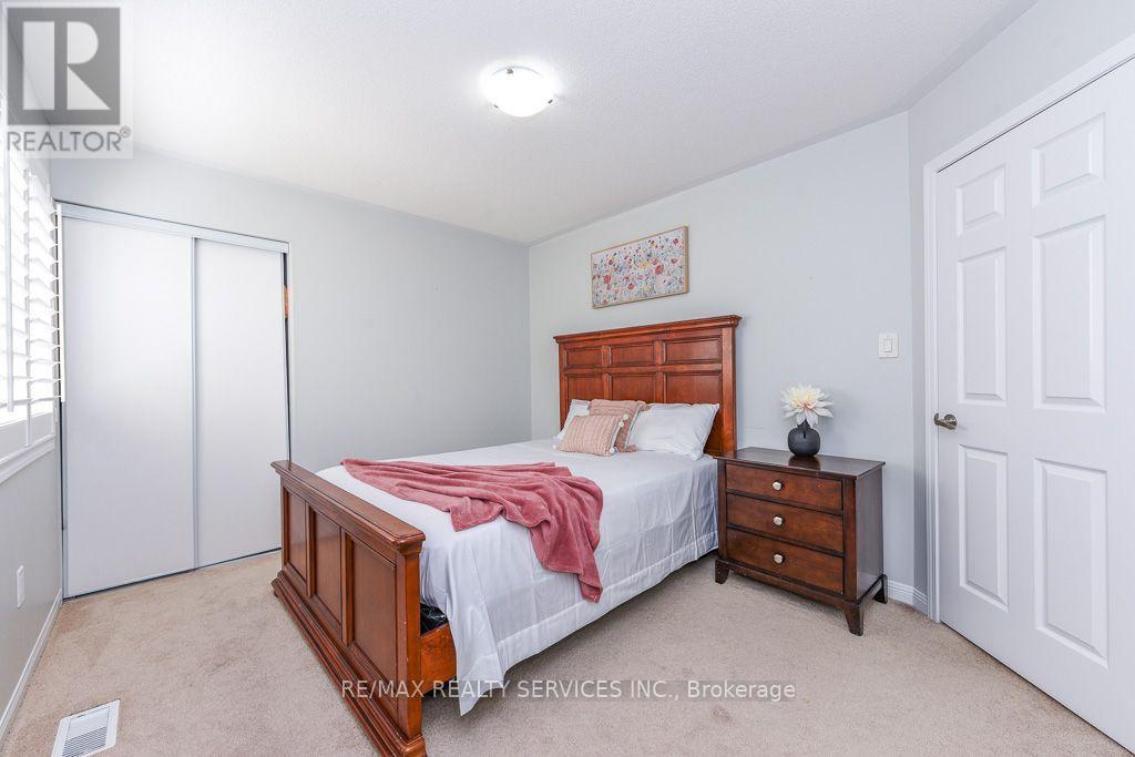 22 Robert Parkinson Drive W, Brampton, Ontario L7A 0Y3 - Photo 42 - W13693704