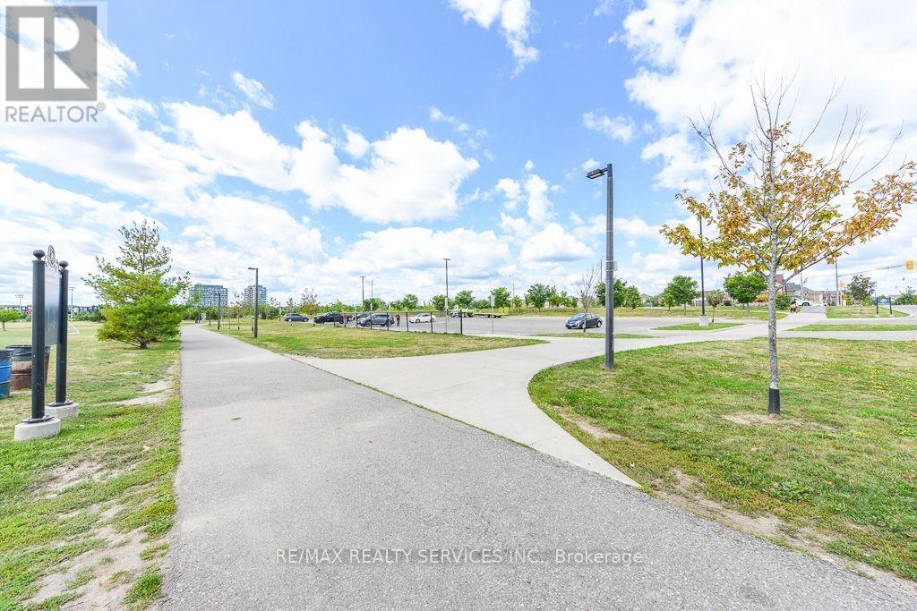 22 Robert Parkinson Drive W, Brampton, Ontario L7A 0Y3 - Photo 46 - W13693704