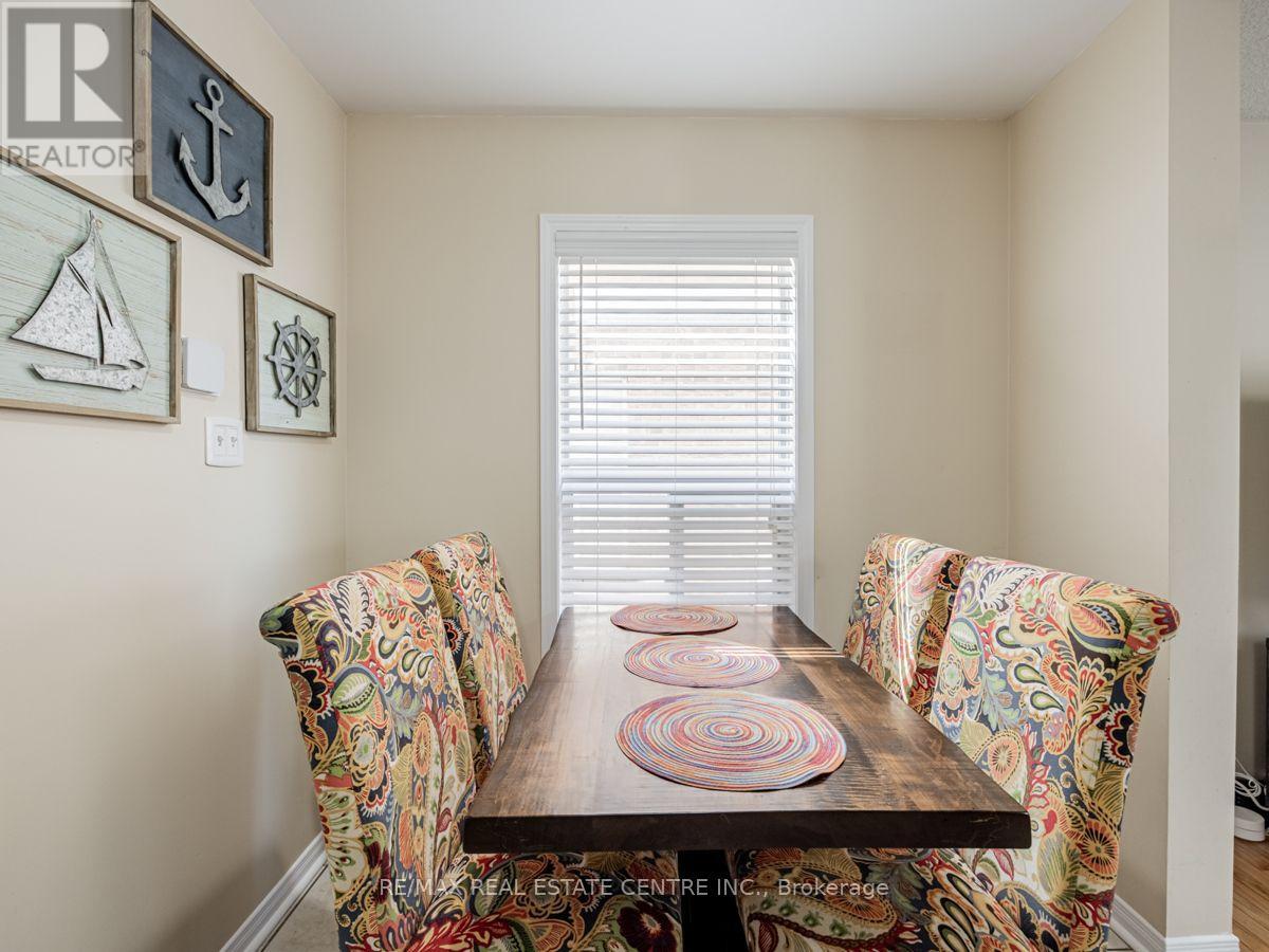 Upper - 140 Cadillac Crescent, Brampton, Ontario  L7A 3B4 - Photo 11 - W13696030