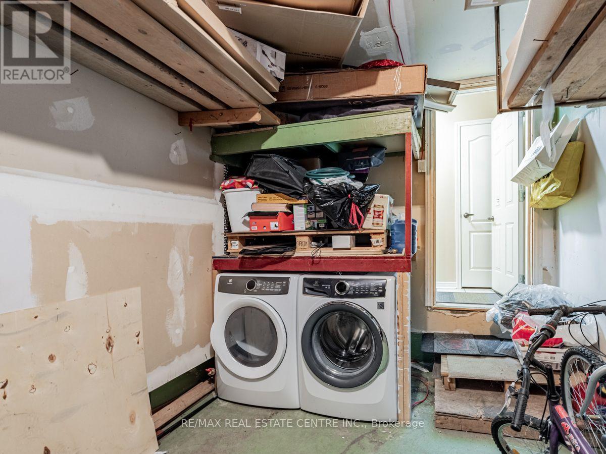 Upper - 140 Cadillac Crescent, Brampton, Ontario  L7A 3B4 - Photo 23 - W13696030
