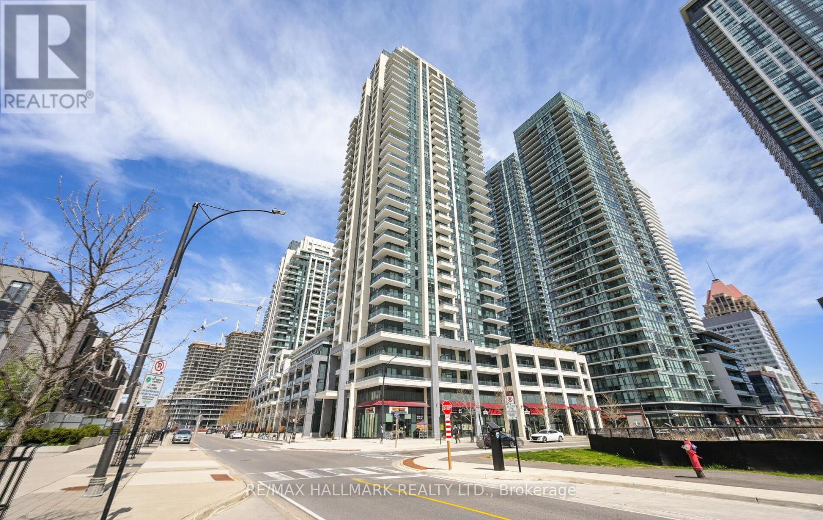 425 - 4055 Parkside Village Drive, Mississauga, Ontario  L5B 0K8 - Photo 3 - W13696066