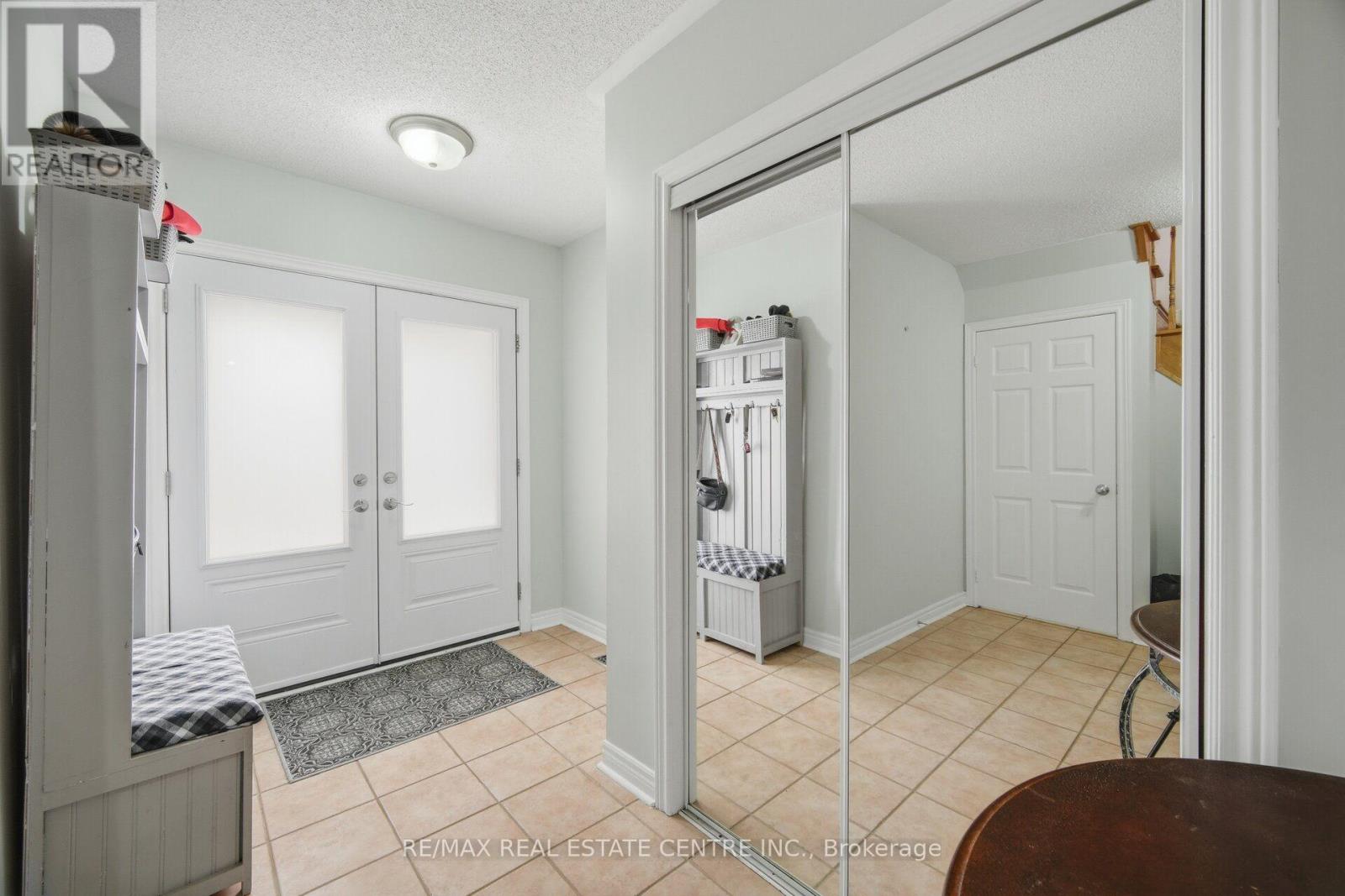 65 Coolspring Crescent, Caledon, Ontario  L7E 1W7 - Photo 4 - W13696122