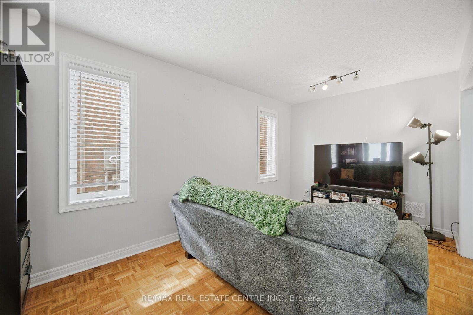 65 Coolspring Crescent, Caledon, Ontario  L7E 1W7 - Photo 6 - W13696122