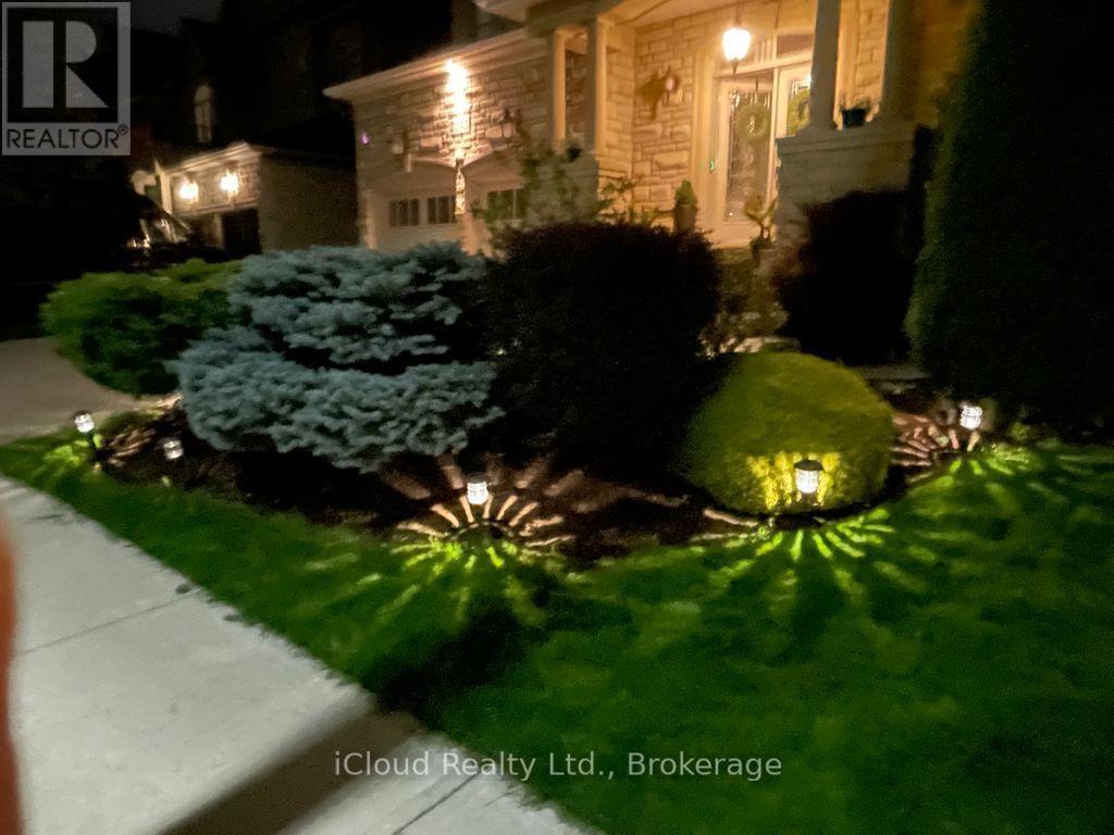 2343 North Ridge Trail, Oakville, Ontario  L6H 0A8 - Photo 4 - W13696128