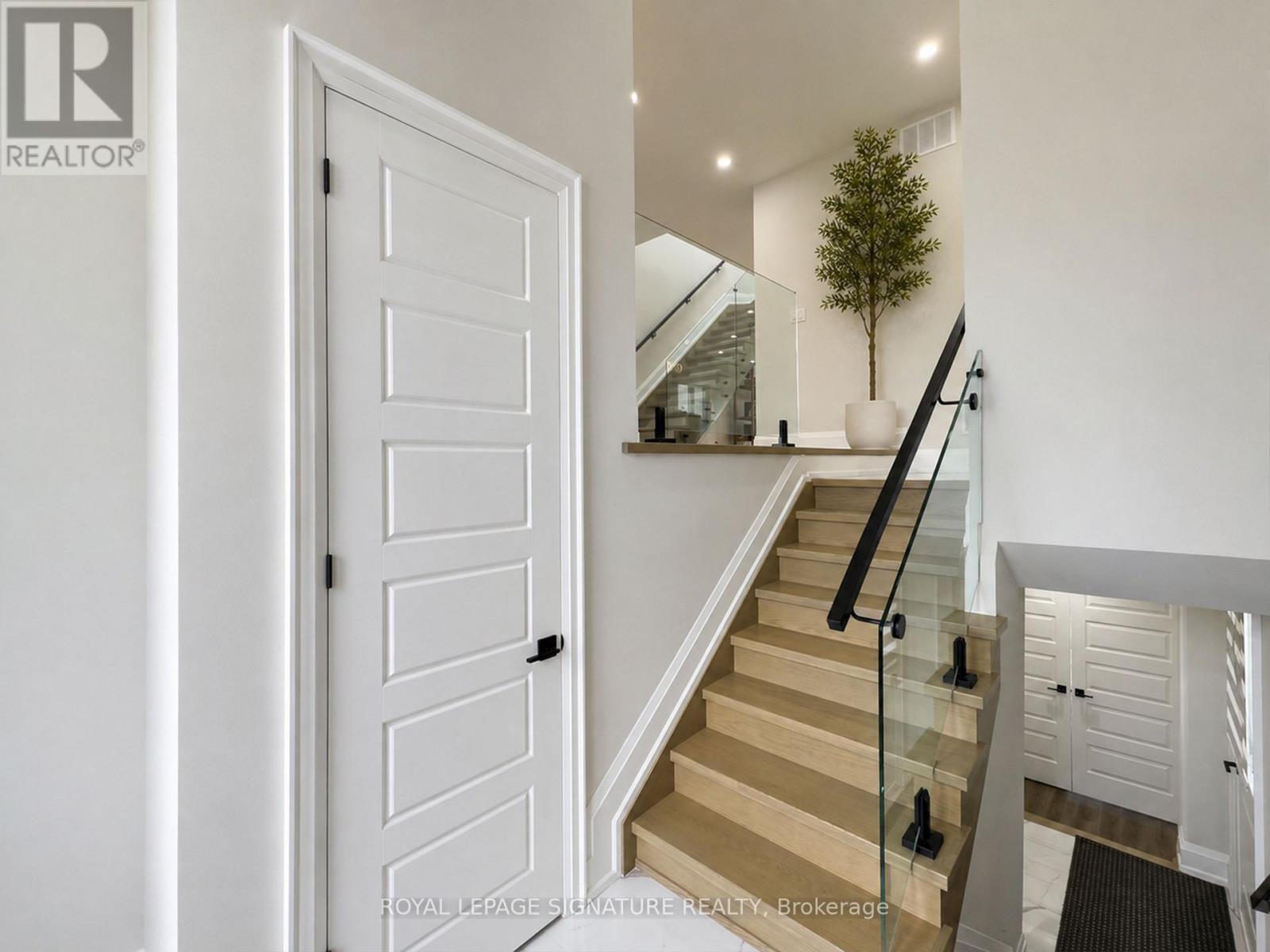 920 Fourth Street, Mississauga, Ontario L5E 1J6 - Photo 16 - W13696152