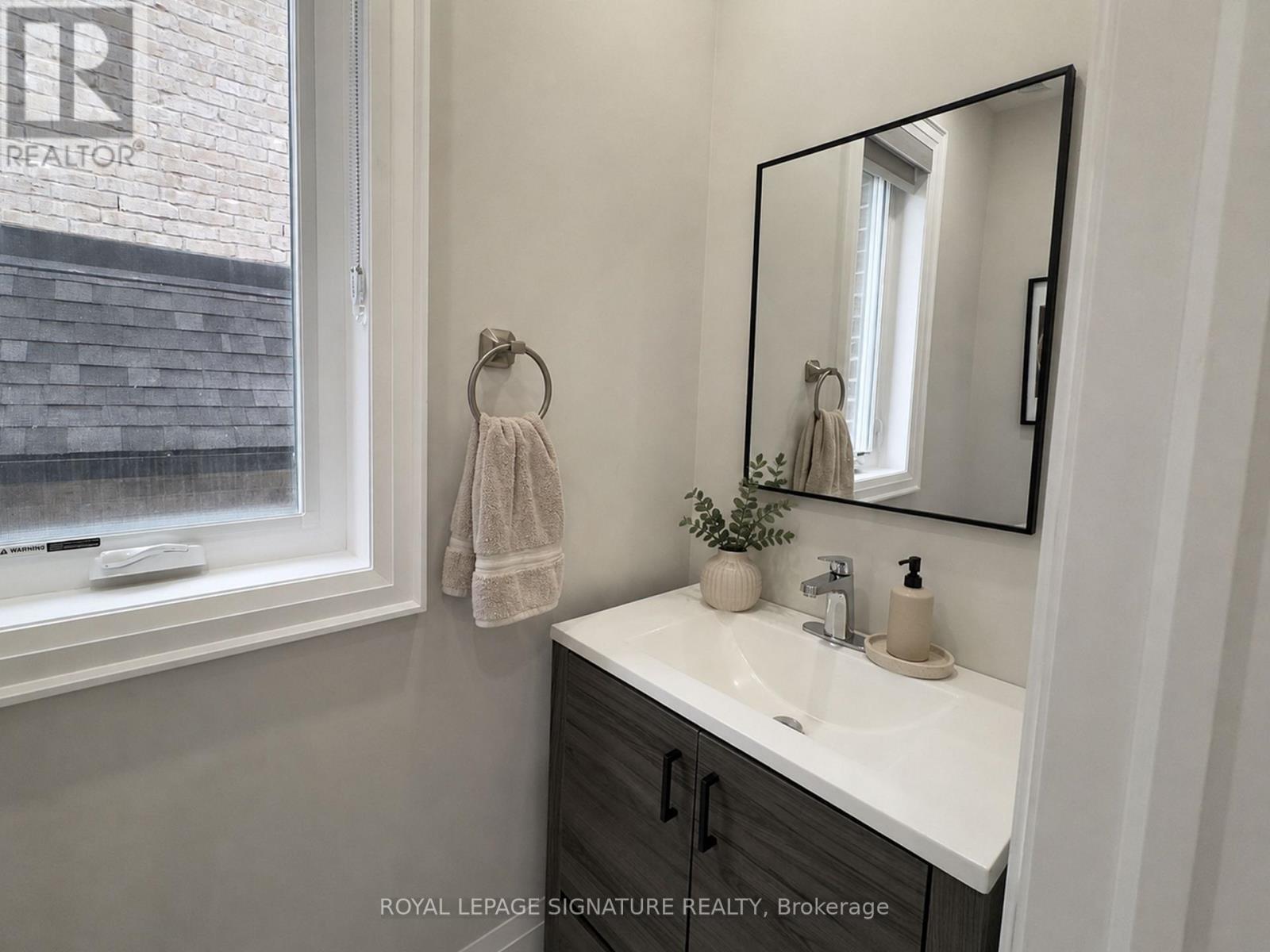920 Fourth Street, Mississauga, Ontario L5E 1J6 - Photo 17 - W13696152