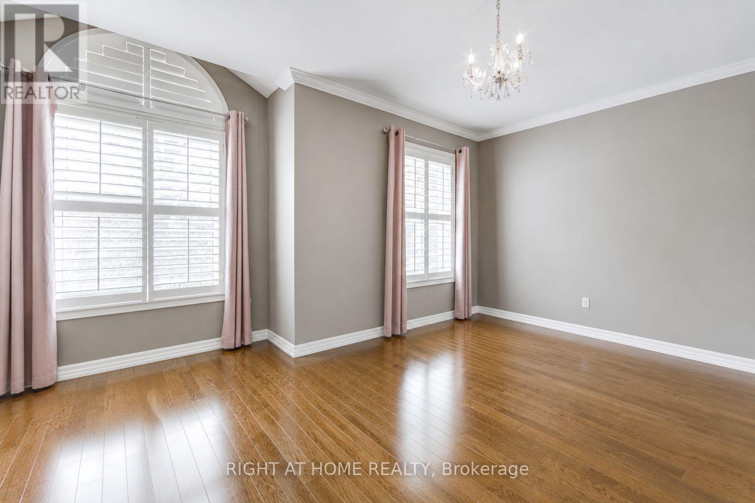 241 Lexington Road, Oakville, Ontario  L6H 6L5 - Photo 18 - W13696182