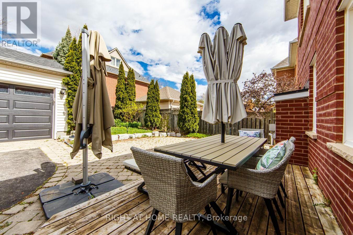 241 Lexington Road, Oakville, Ontario  L6H 6L5 - Photo 29 - W13696182