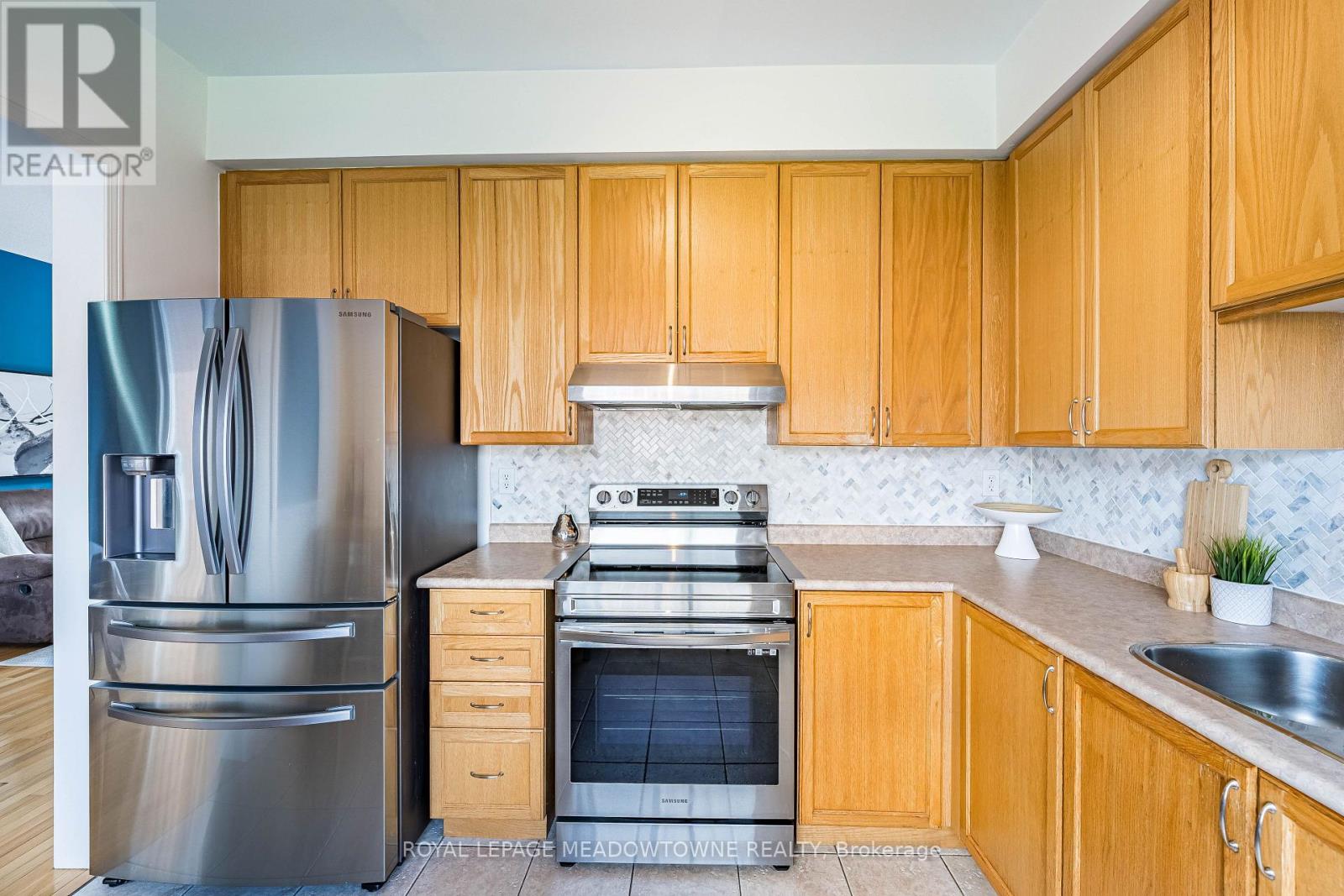 6577 Jazzy Mews, Mississauga, Ontario  L5W 1R9 - Photo 13 - W13696210