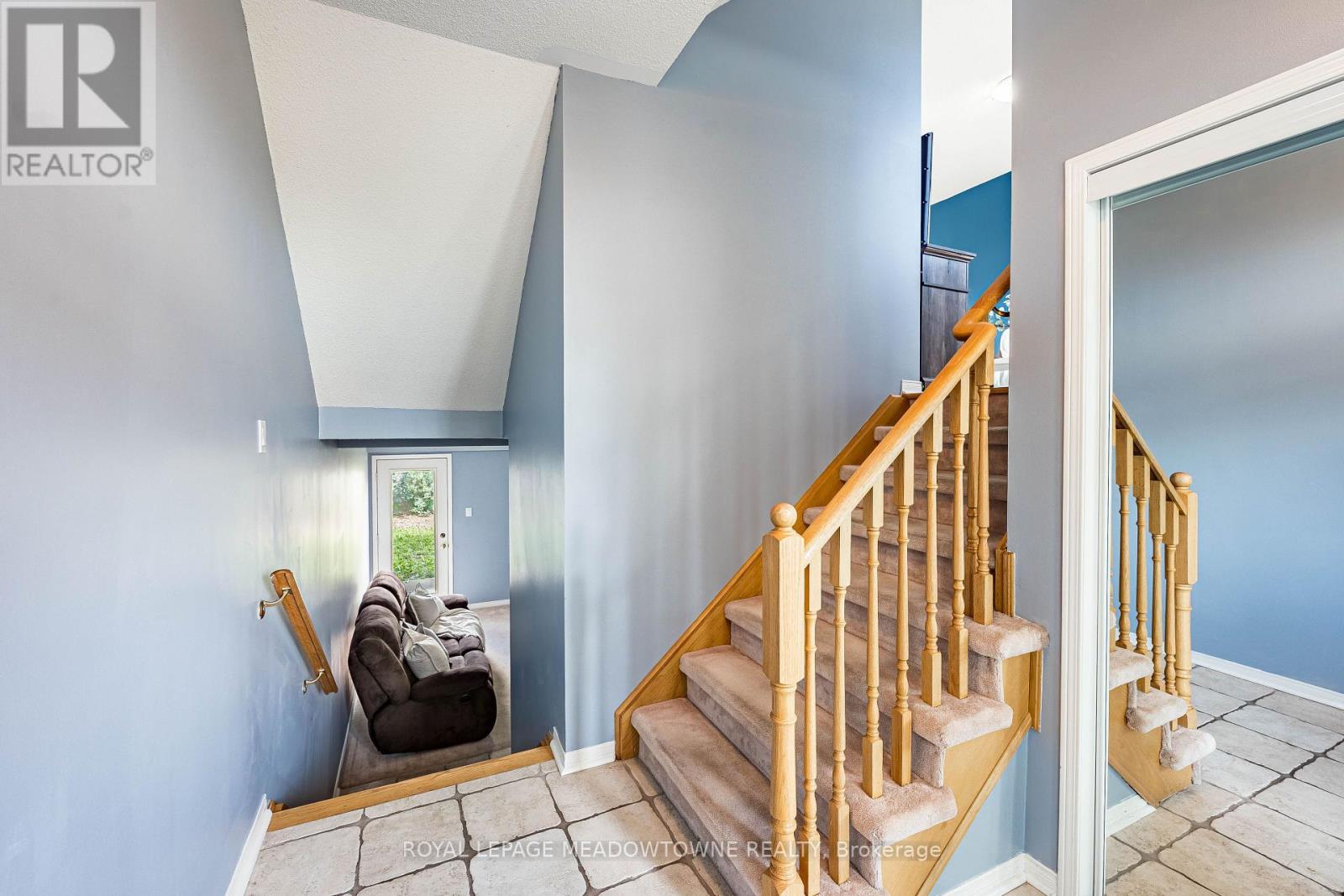 6577 Jazzy Mews, Mississauga, Ontario  L5W 1R9 - Photo 5 - W13696210