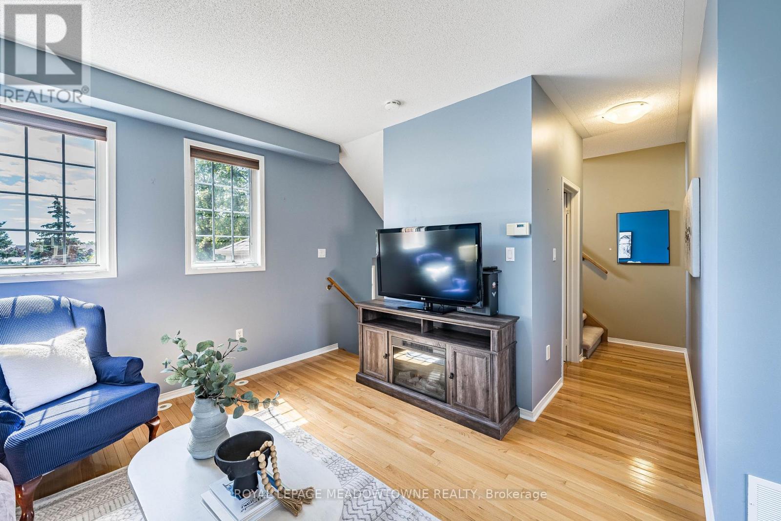 6577 Jazzy Mews, Mississauga, Ontario  L5W 1R9 - Photo 8 - W13696210