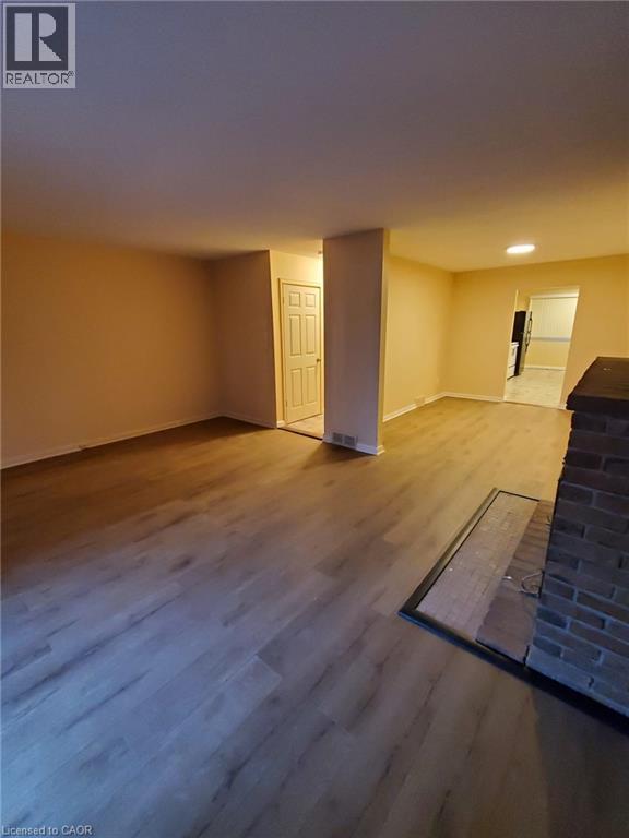 225 Shakespeare Drive Unit# 9, Waterloo, Ontario  N2L 2T5 - Photo 5 - 40857270