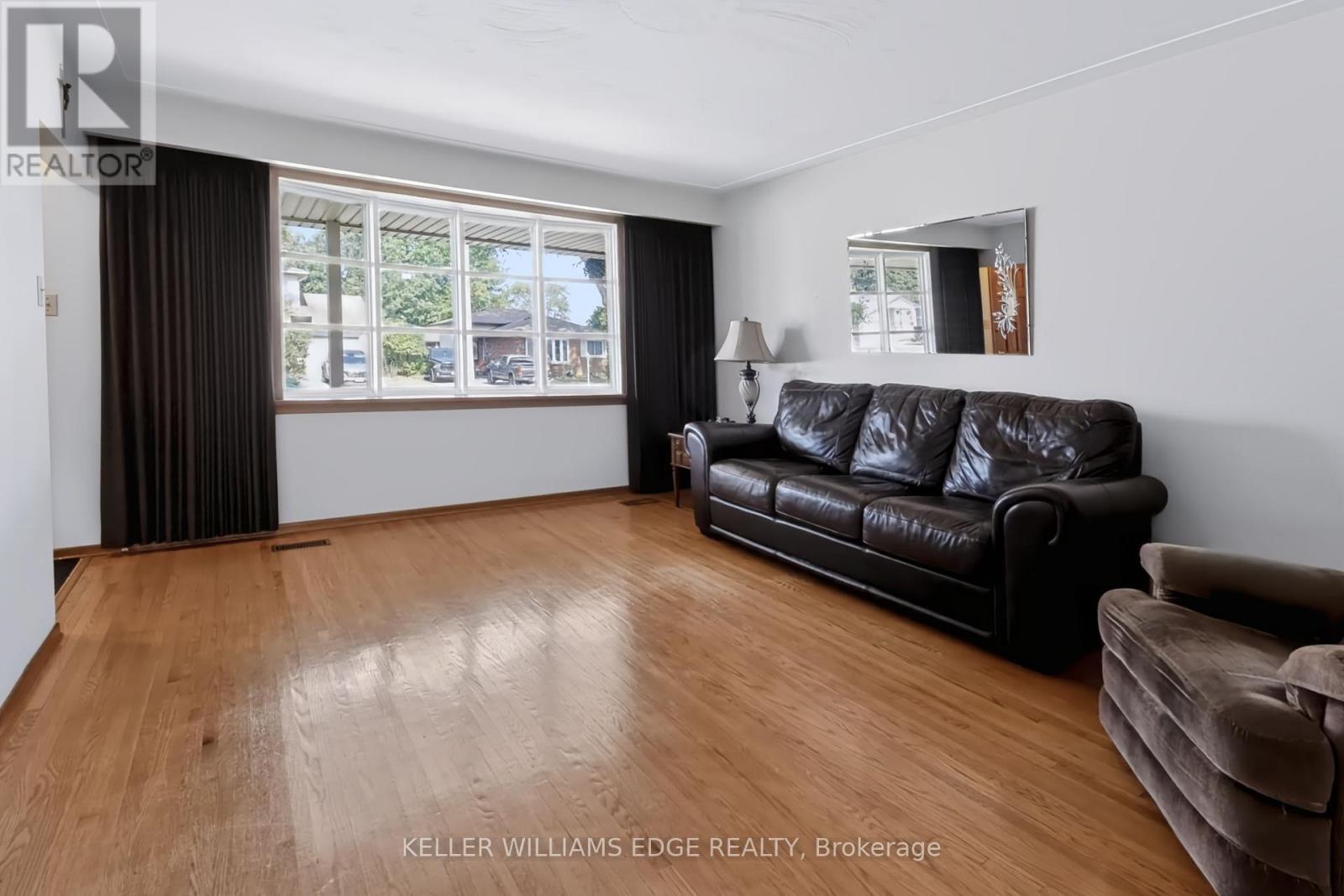 35 Burrwood Drive, Hamilton, Ontario  L9C 3S9 - Photo 15 - X13696046