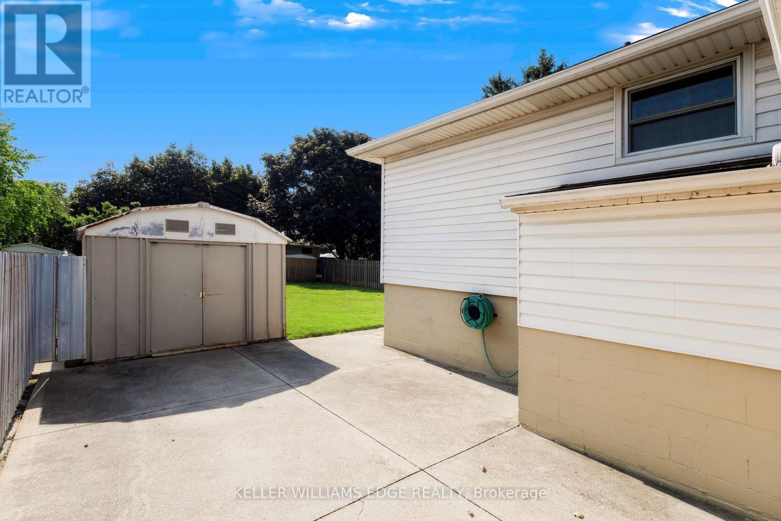 35 Burrwood Drive, Hamilton, Ontario  L9C 3S9 - Photo 42 - X13696046
