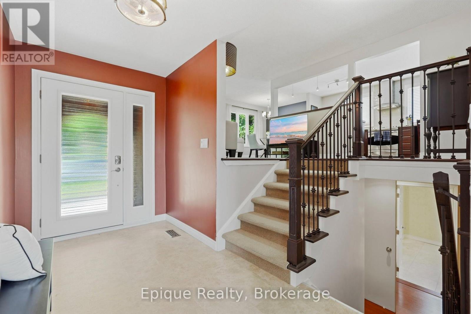 24 Brae Crest Drive, Hamilton, Ontario  L8G 3A6 - Photo 4 - X13696204