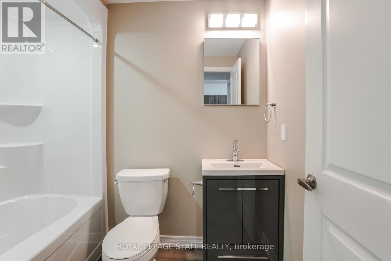 B - 183 Rykert Street, St. Catharines, Ontario  L2S 2B5 - Photo 17 - X13696314