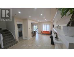 231 DENISE CIRCLE, Newmarket, Ontario