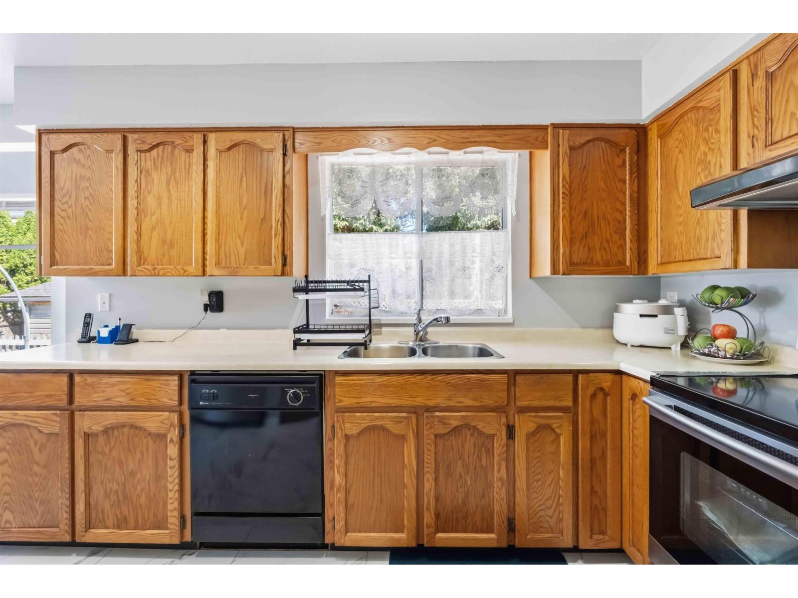 10220 146 Street, Surrey, British Columbia  V3R 3S9 - Photo 31 - R3157489