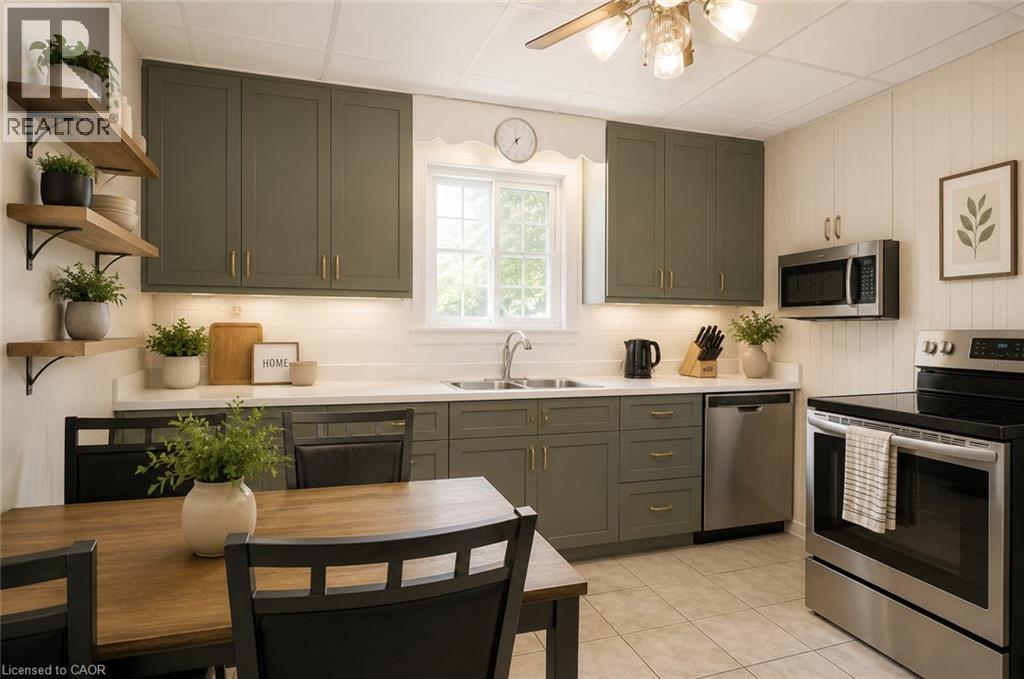 285 Albert Street, Waterloo, Ontario N2L 3T9 - Photo 10 - 40849396
