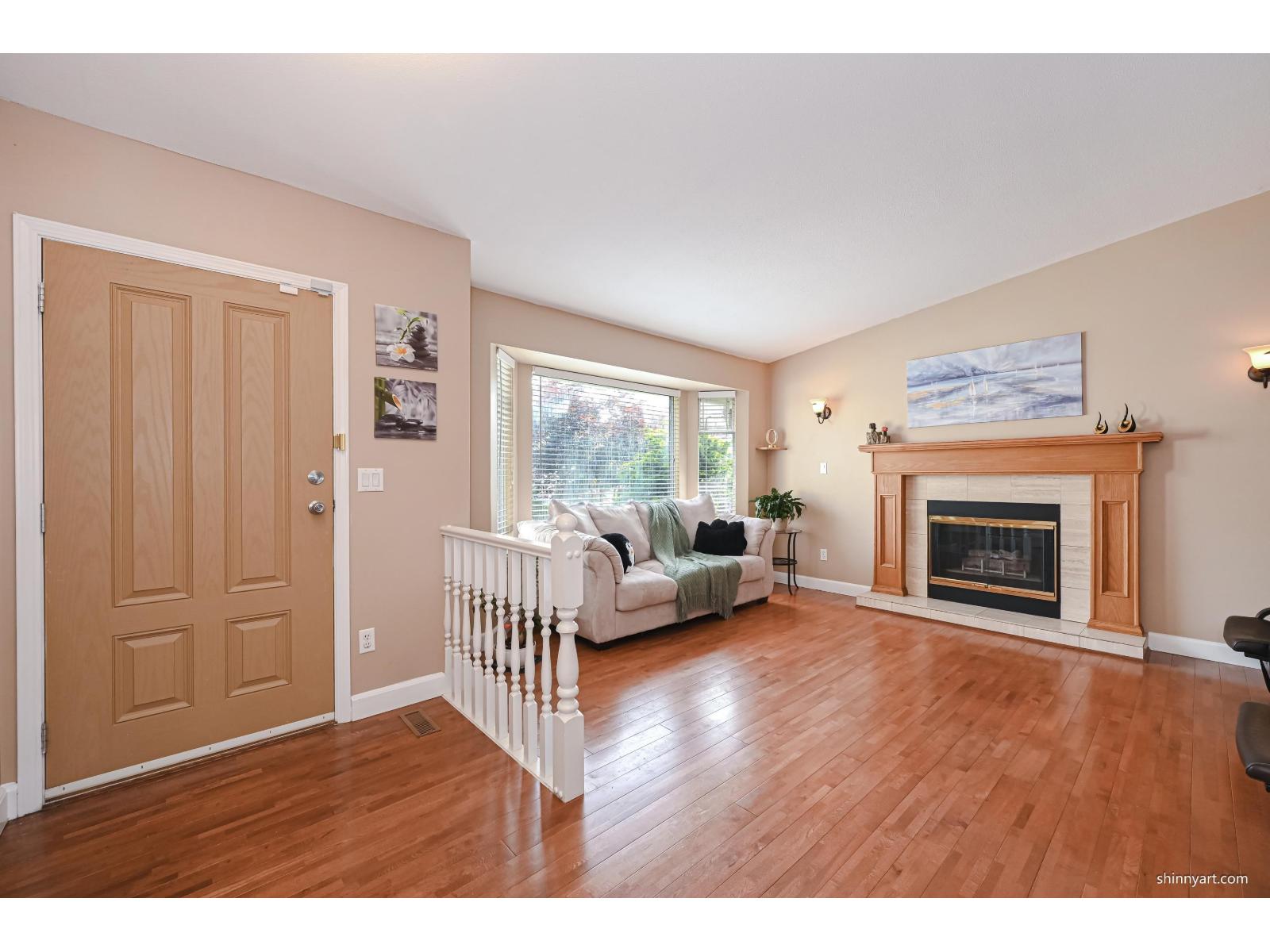 14961 86a Avenue, Surrey, British Columbia  V3S 7E8 - Photo 2 - R3157277