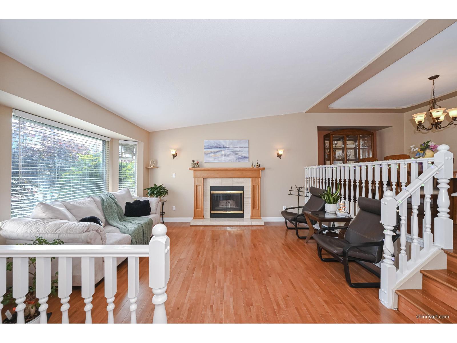 14961 86a Avenue, Surrey, British Columbia  V3S 7E8 - Photo 3 - R3157277