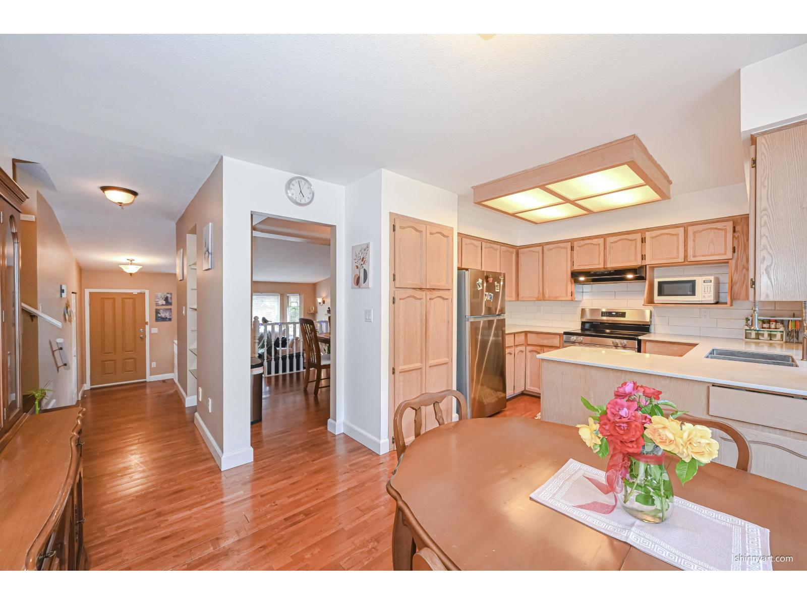 14961 86a Avenue, Surrey, British Columbia  V3S 7E8 - Photo 6 - R3157277