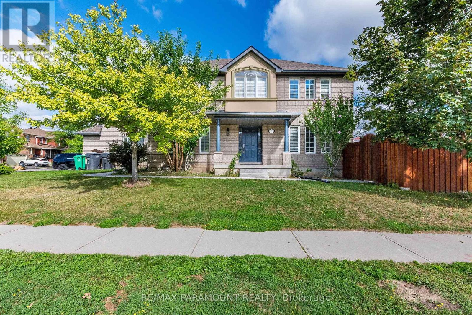 22 Checkerberry Crescent, Brampton, Ontario  L6R 2S6 - Photo 2 - W13688100