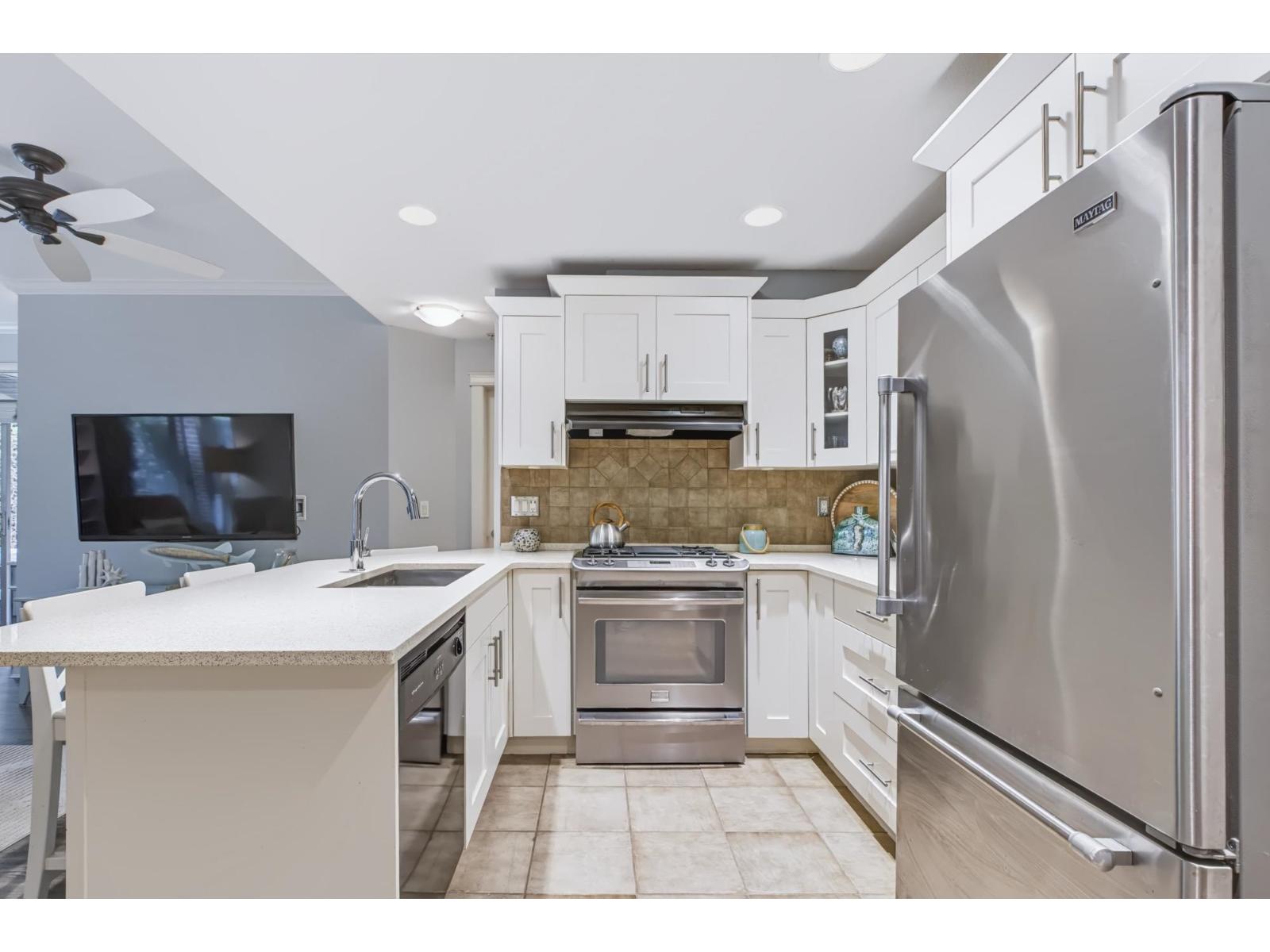 110 15357 17a Avenue, Surrey, British Columbia  V4A 1V4 - Photo 10 - R3157045