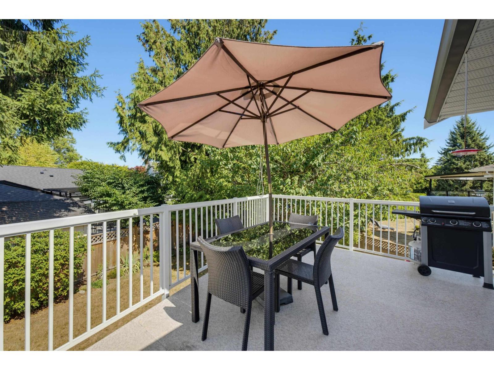 9275 155 Street, Surrey, British Columbia  V3R 9B3 - Photo 11 - R3157096