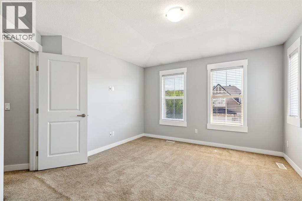 145 Rainbow Falls Glen, Chestermere, Alberta  T1X 0S5 - Photo 17 - A2327835