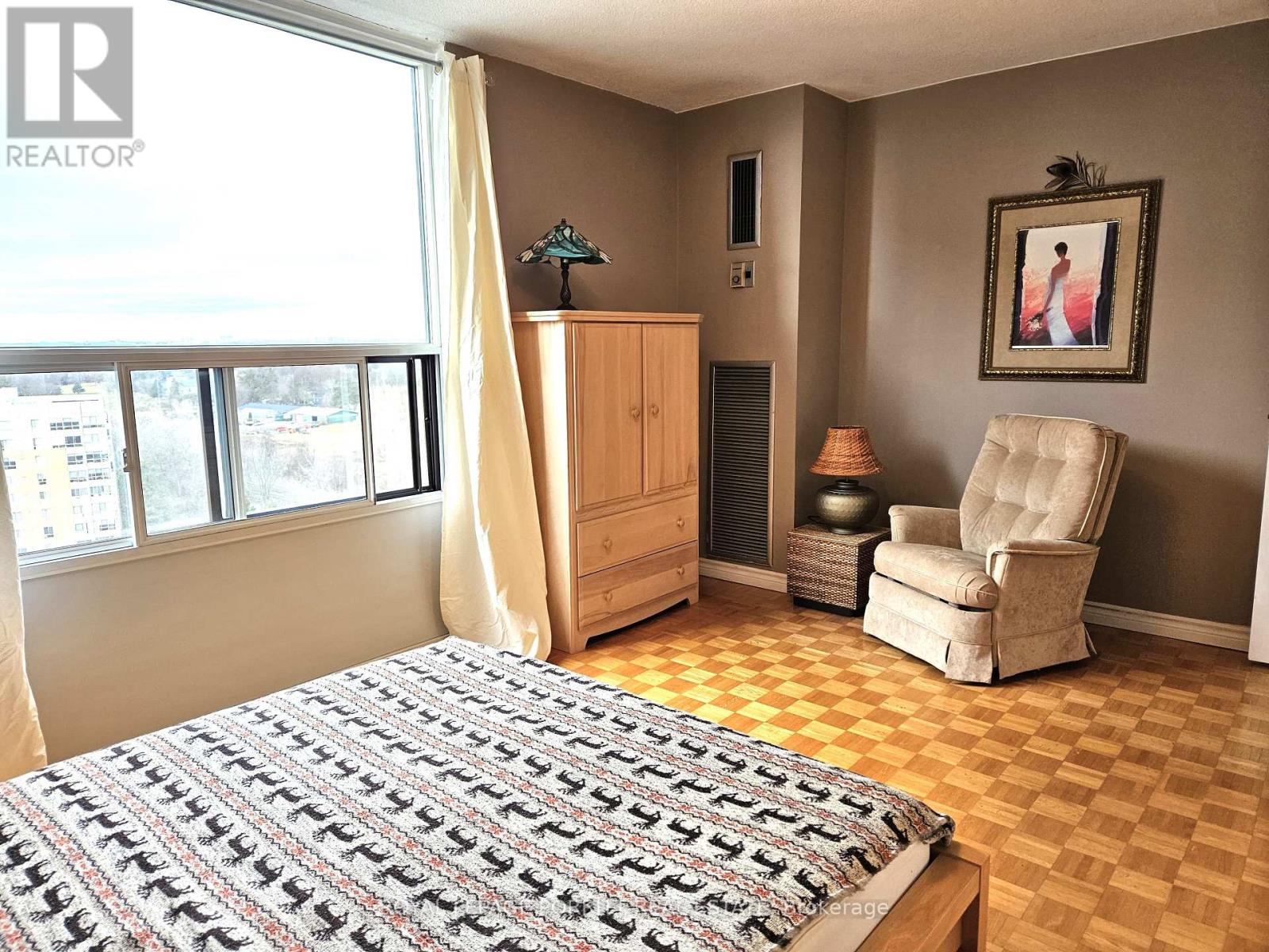 1704 - 1535 Lakeshore Road E, Mississauga, Ontario  L5E 3E2 - Photo 14 - W13635610
