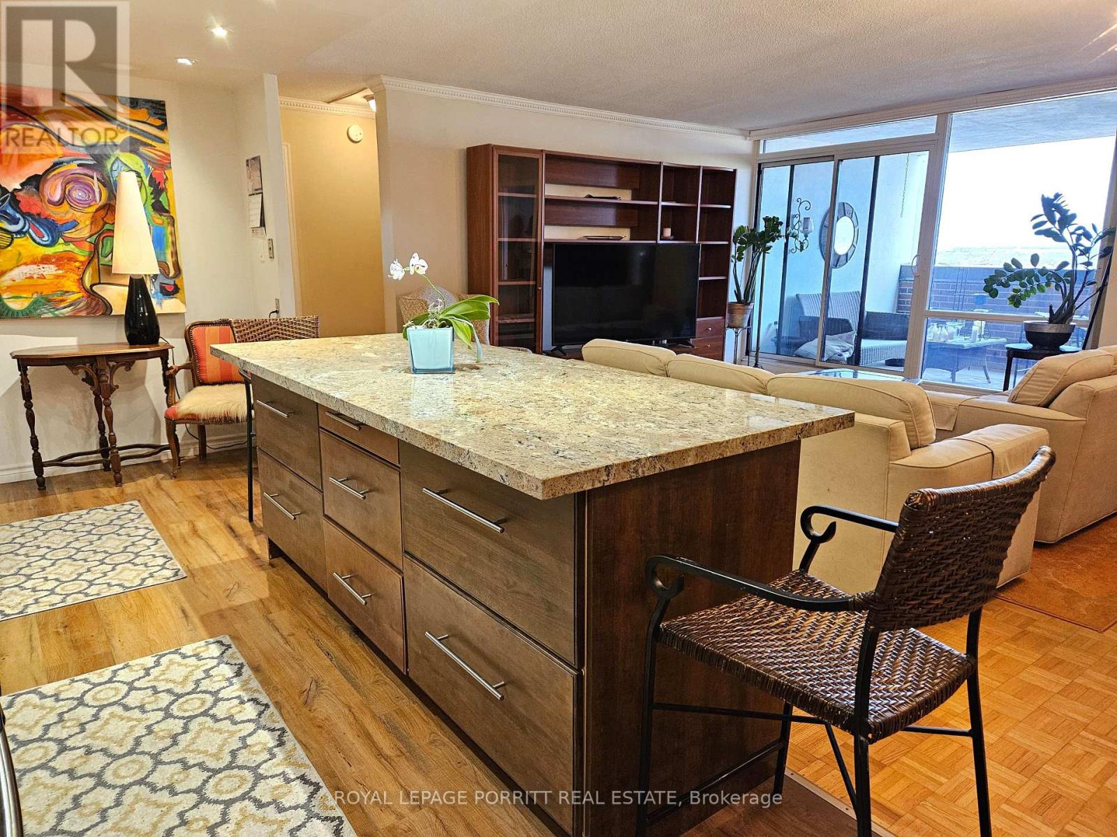 1704 - 1535 Lakeshore Road E, Mississauga, Ontario  L5E 3E2 - Photo 4 - W13635610