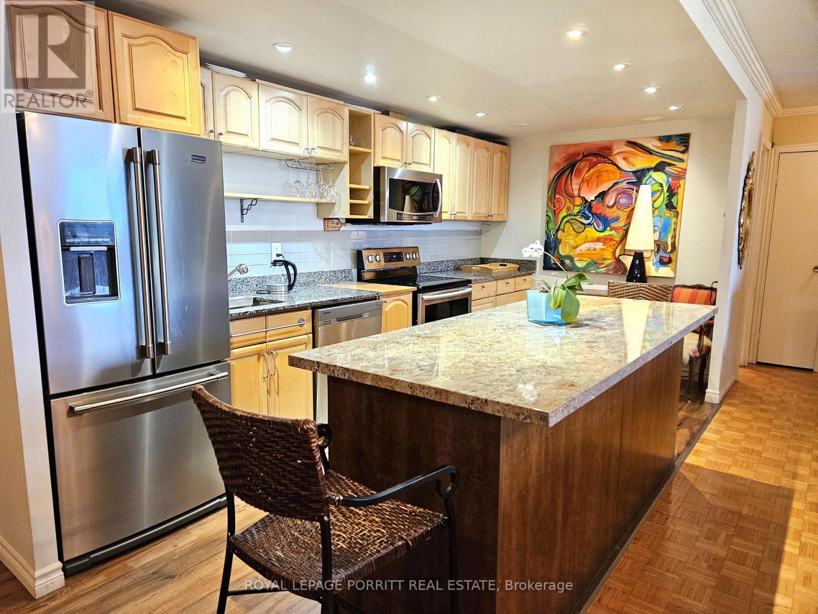 1704 - 1535 Lakeshore Road E, Mississauga, Ontario  L5E 3E2 - Photo 3 - W13635610