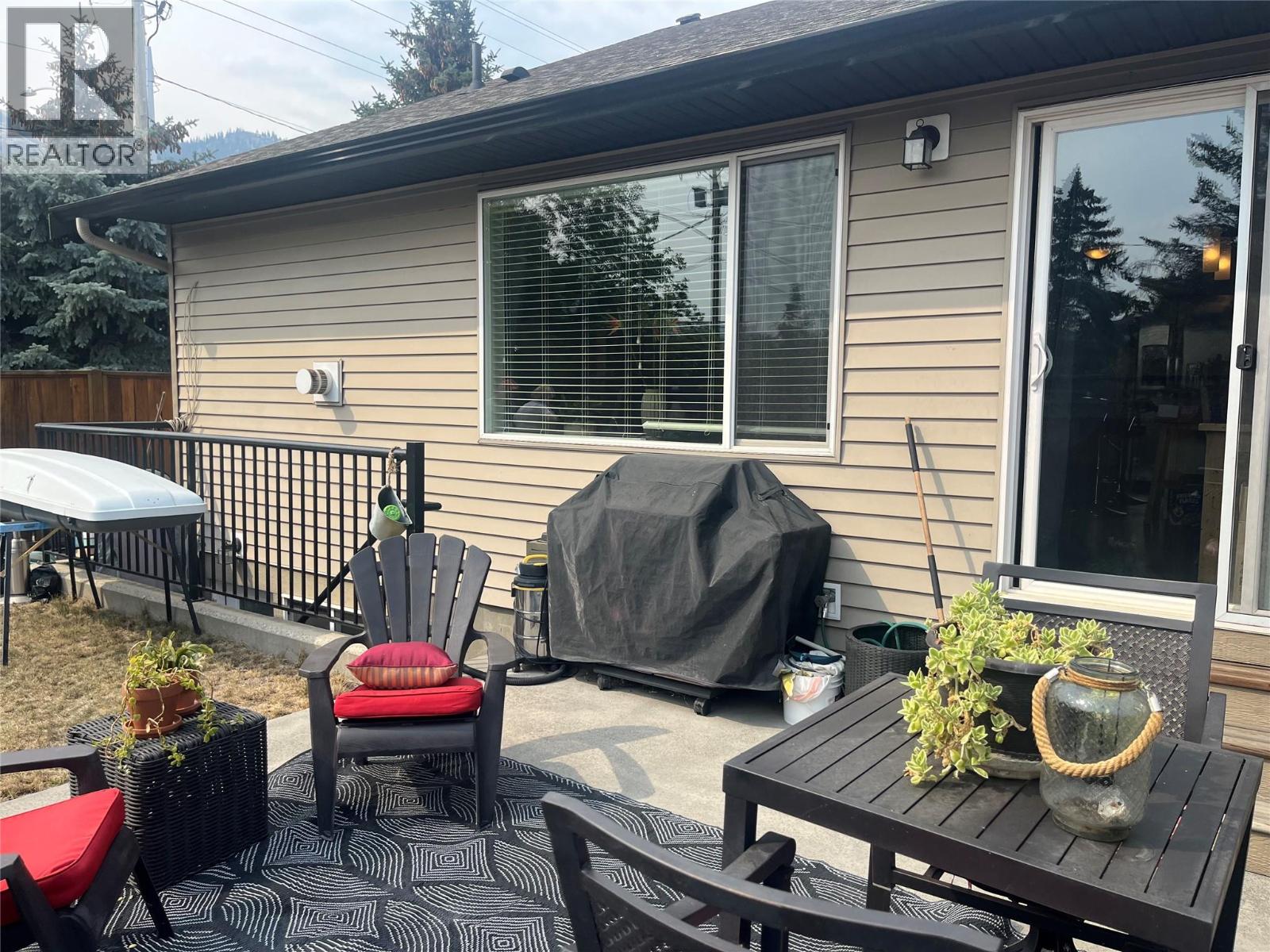 3031 Westsyde Road Unit# 20, Kamloops, British Columbia  V2B 0E4 - Photo 3 - 10398309