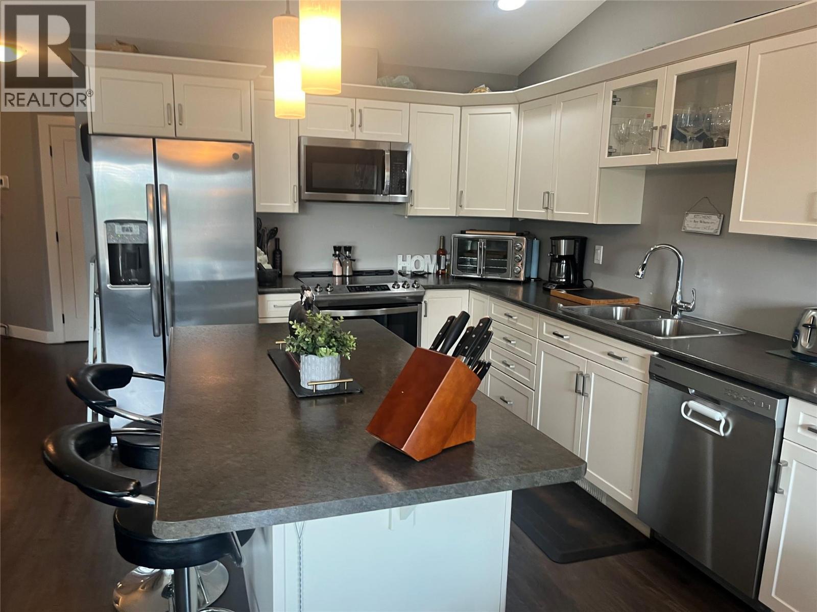 3031 Westsyde Road Unit# 20, Kamloops, British Columbia  V2B 0E4 - Photo 5 - 10398309
