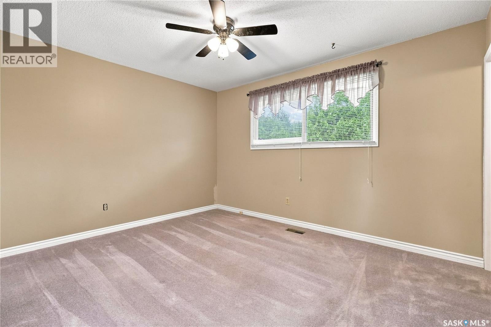 219 Cambridge Avenue, Regina, Saskatchewan  S4N 0L6 - Photo 18 - SK046157