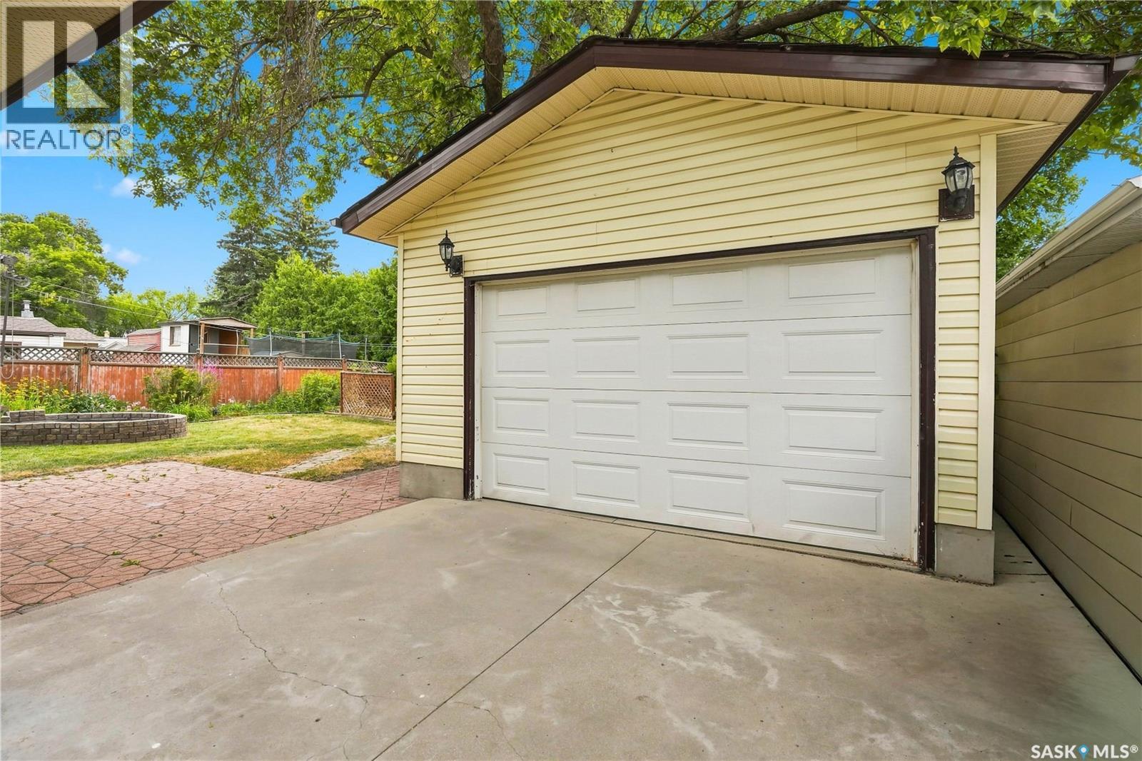 219 Cambridge Avenue, Regina, Saskatchewan  S4N 0L6 - Photo 39 - SK046157