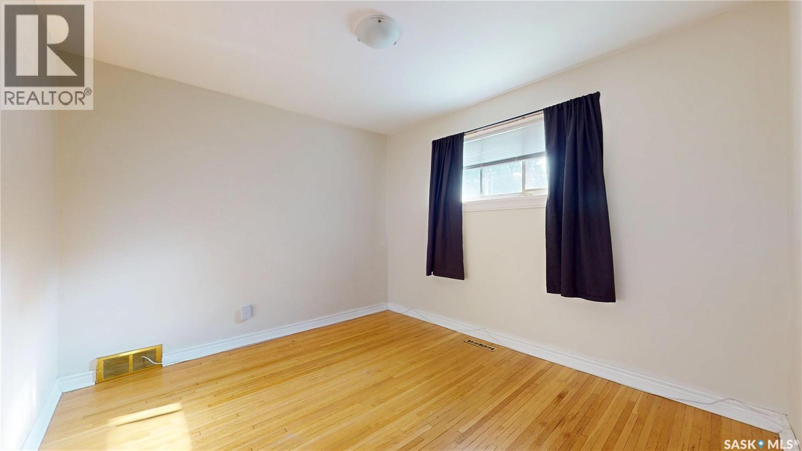 2255 Queen Street, Regina, Saskatchewan  S4T 4C6 - Photo 11 - SK046132