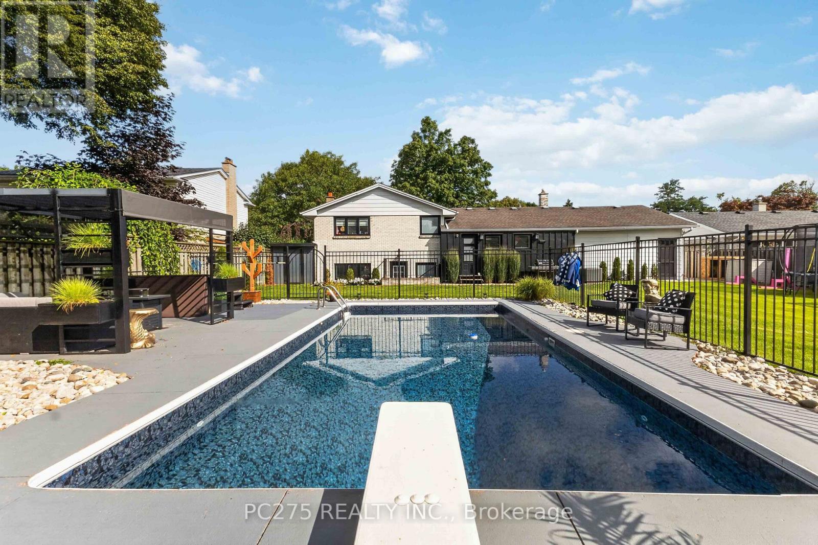 5 Field Road, London South, Ontario  N6P 1C4 - Photo 47 - X13696424