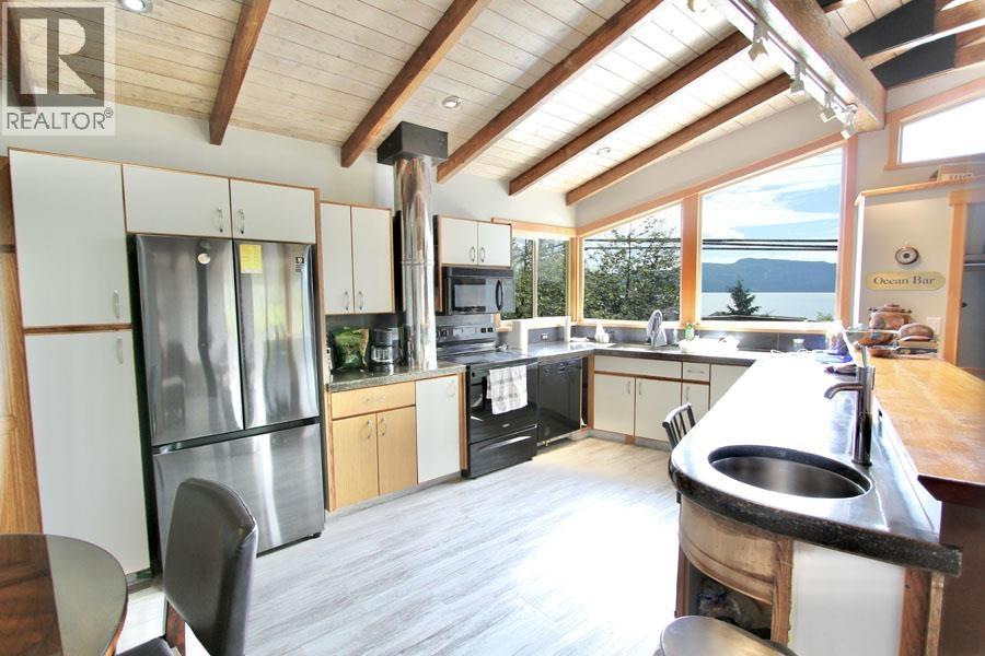 3409 Oceanview Drive, Daajing Giids City, British Columbia  V0T 1S0 - Photo 2 - R3157413