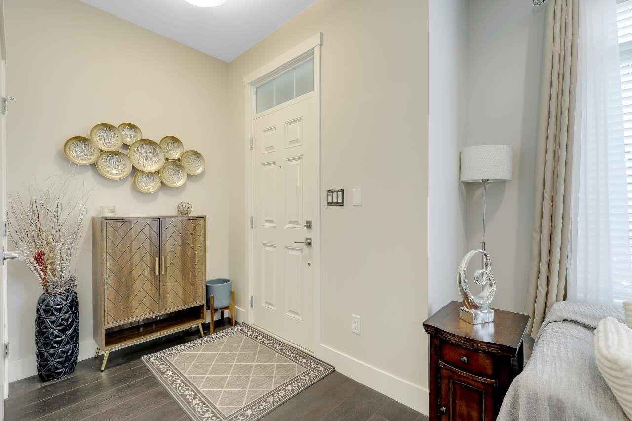 2472 164 Street, Surrey, British Columbia  V3Z 0M8 - Photo 4 - R3157373