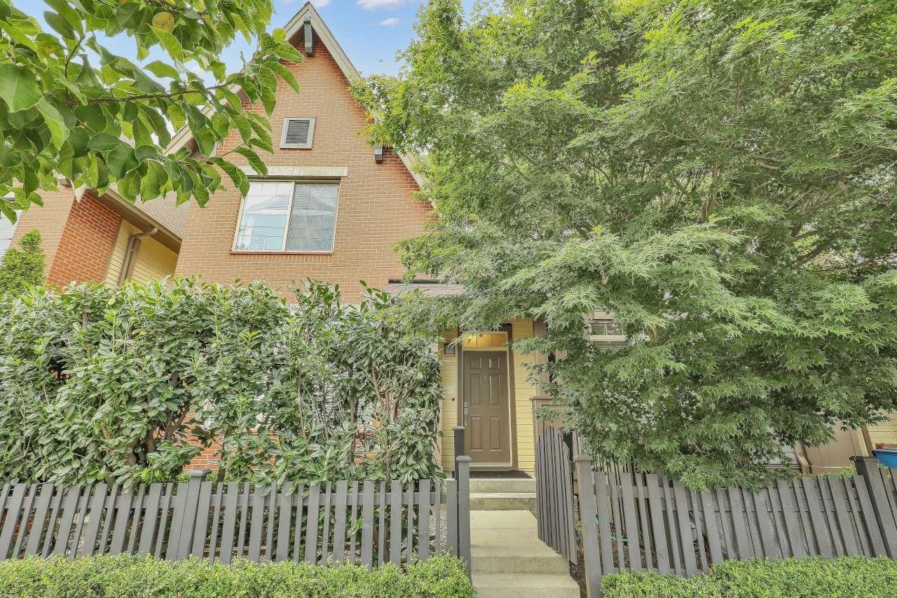 2472 164 Street, Surrey, British Columbia  V3Z 0M8 - Photo 3 - R3157373