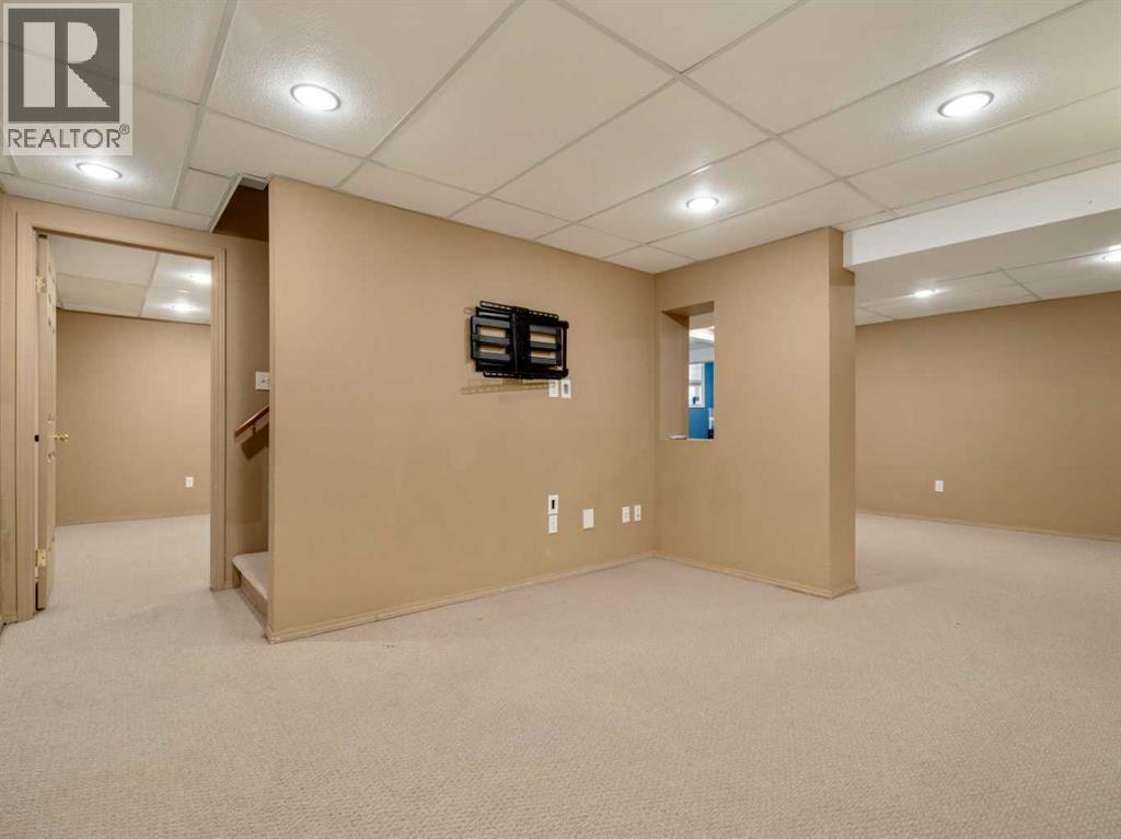 123 Stoney Crescent W, Lethbridge, Alberta  T1K 7B2 - Photo 27 - A2321297